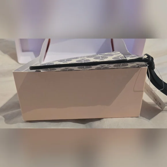 NWT Kate Spade Lucy Spade Flower Medium L-Zip Wristlet in Navy Multi; Brand New! - Picture 13 of 16